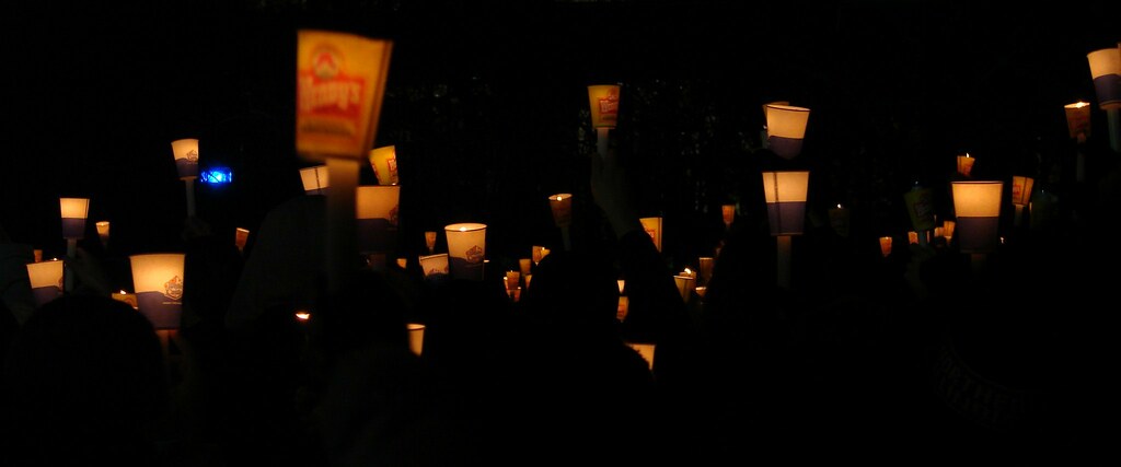 Velas acesas em ritual